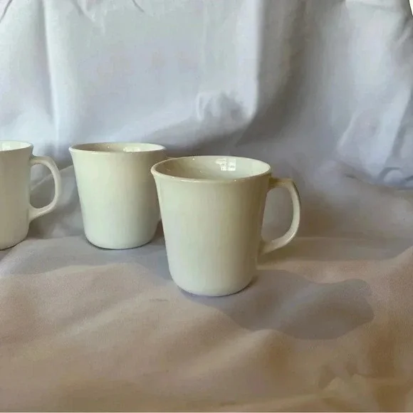 Vintage Set of 4 Corning Microwave Safe Mugs - Picture 4 of 4